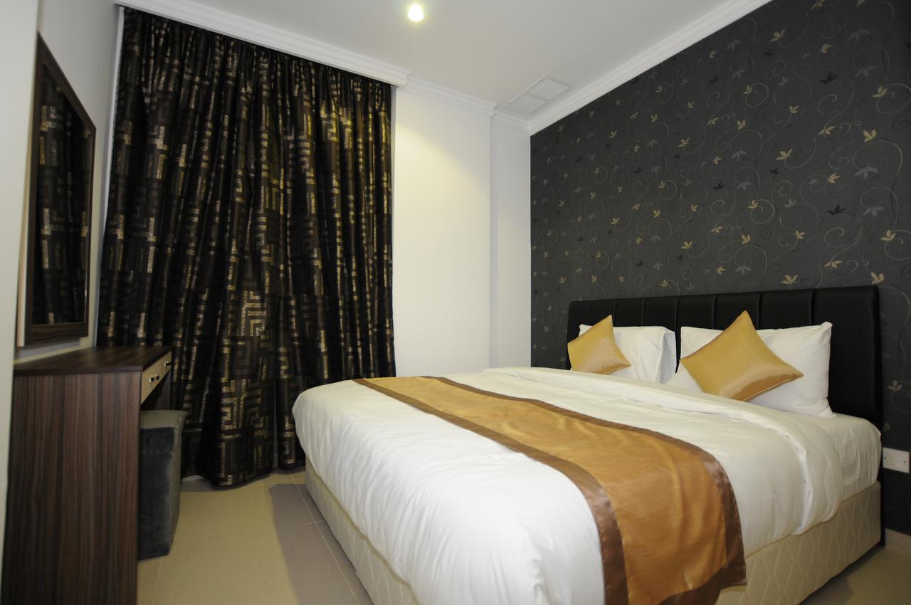 Al Muhanna Plaza Luxury Apartments Кувейт Экстерьер фото