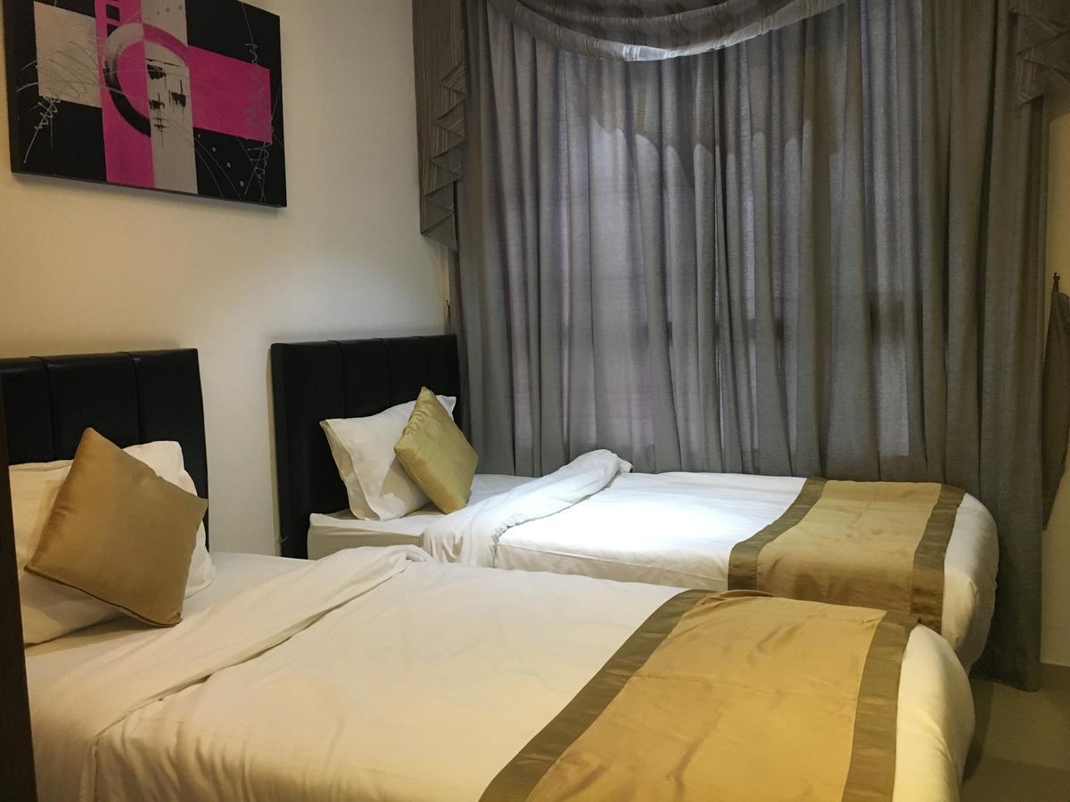 Al Muhanna Plaza Luxury Apartments Кувейт Экстерьер фото