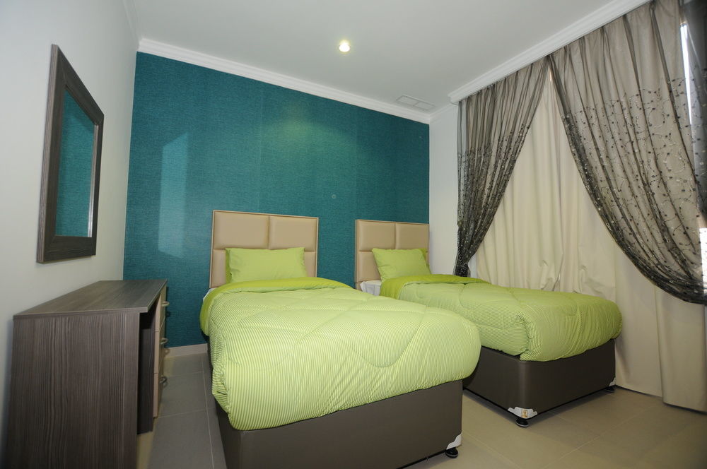 Al Muhanna Plaza Luxury Apartments Кувейт Экстерьер фото
